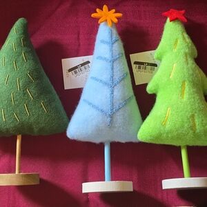 WONDERLAND Felt Holiday Tree Trio in Green, Light Blue, Lime